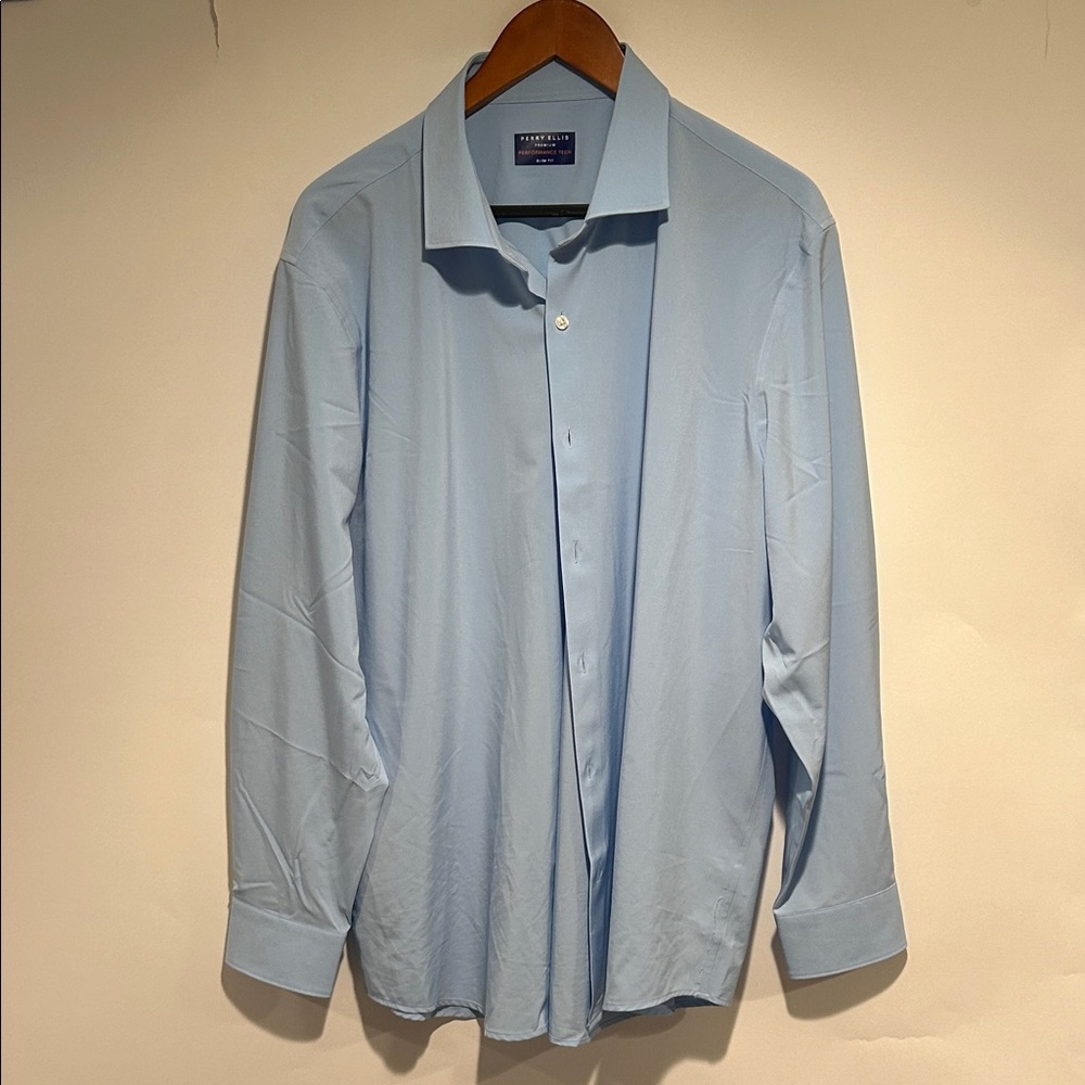 EUC Perry Ellis 17 1/2 34/35 Light Blue Men's Dress Shirt